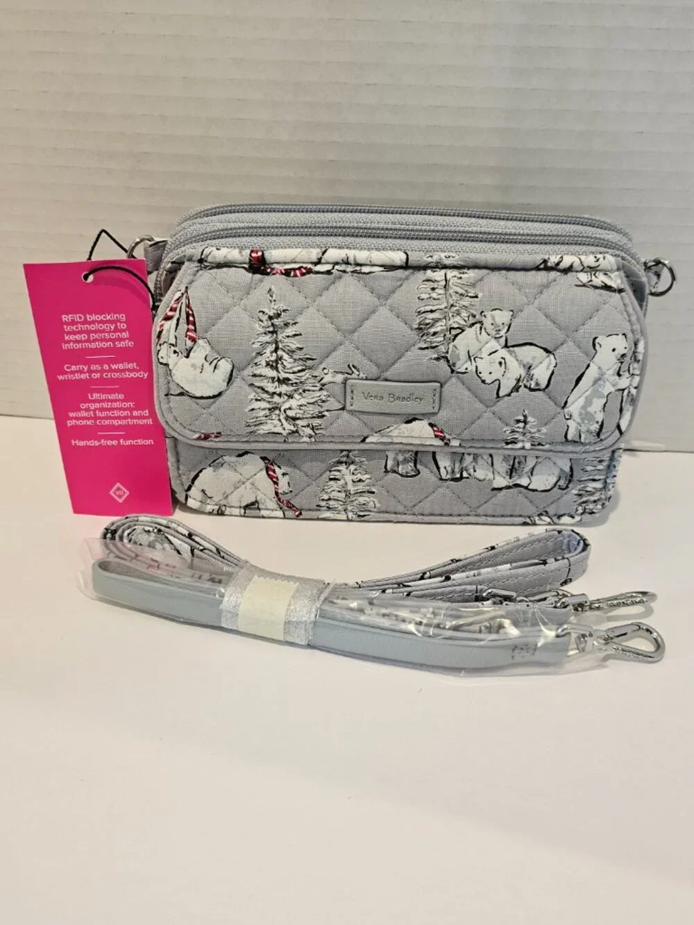 NWT Vera Bradley Iconic RFID All in One Crossbody Beary Merry Wallet Wristlet
